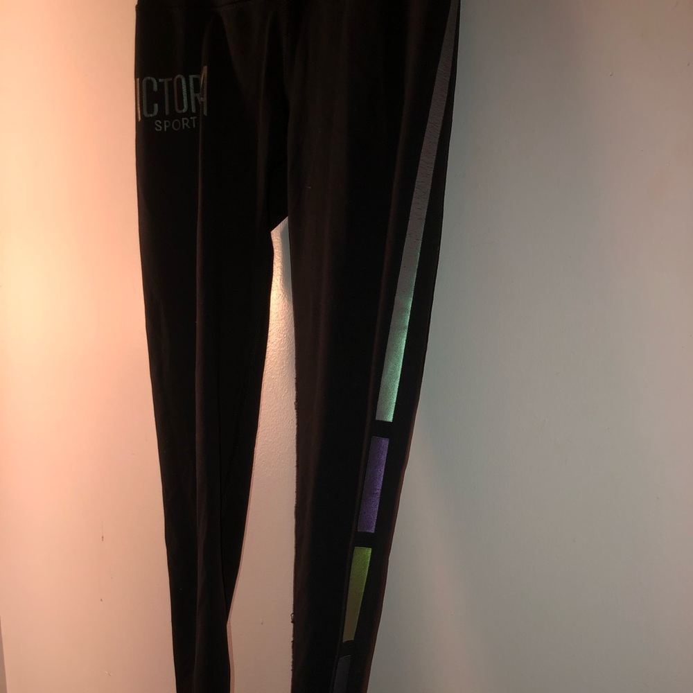 Total knock out leggings from Victoria Sport